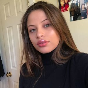 Meet your Posher, Esther